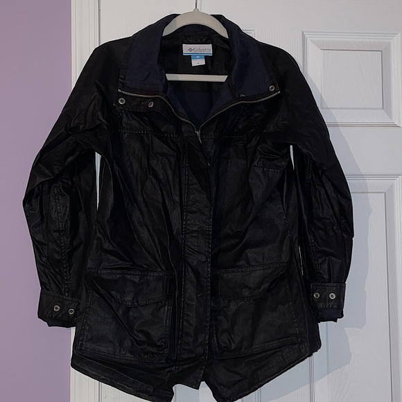 Women’s Columbia Leather jacket - Picture 2 of 4